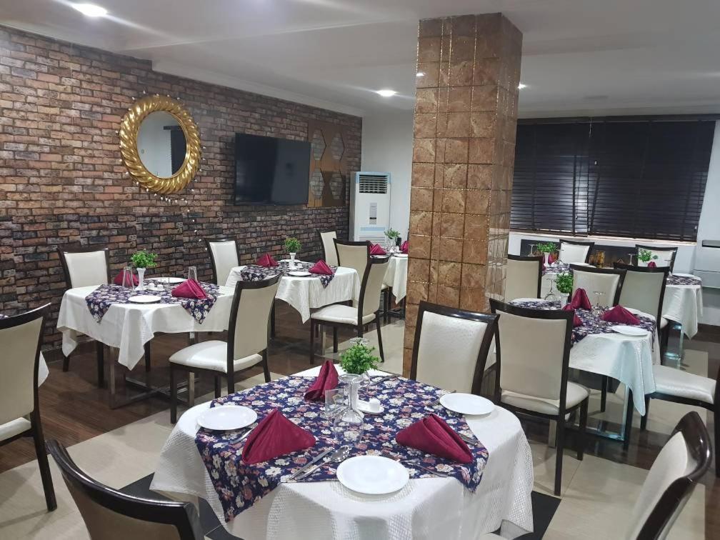 Crystal House International Hotel Ilorin Zewnętrze zdjęcie